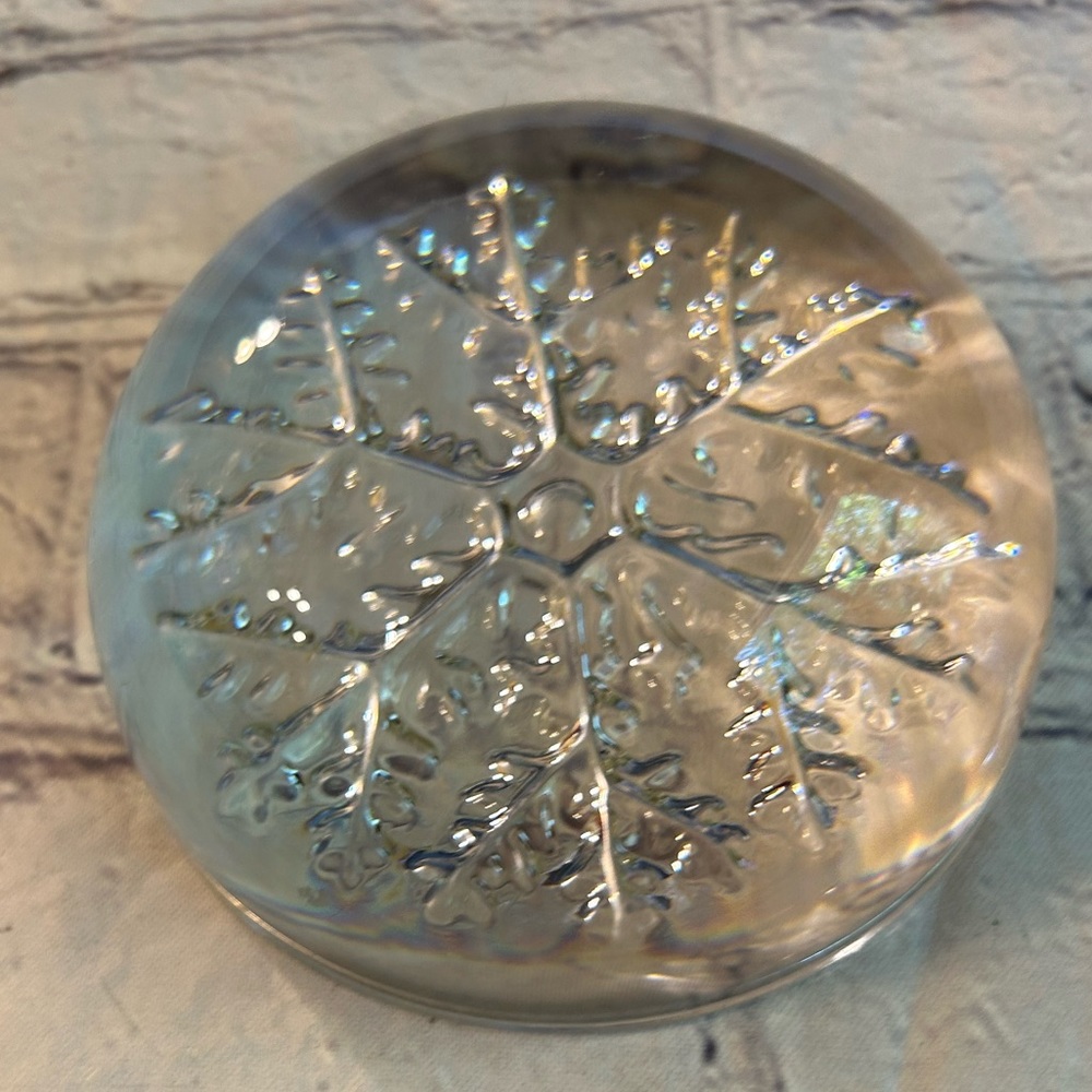 CRISTAL FRANCE SNOWFLAKE CLEAR PAPERWEIGHT GENUINE LEAD CRYSTAL